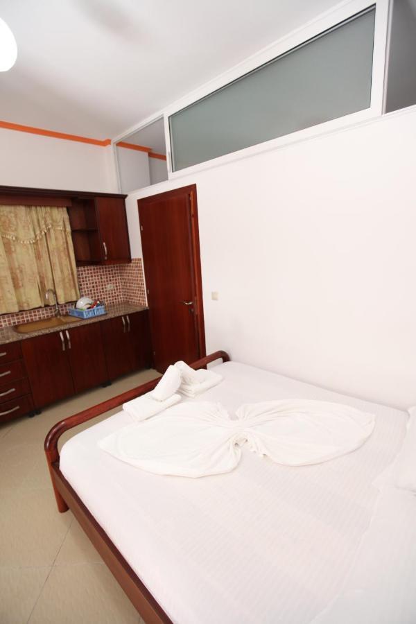 Anna Hotel Εξαμίλιο Εξωτερικό φωτογραφία