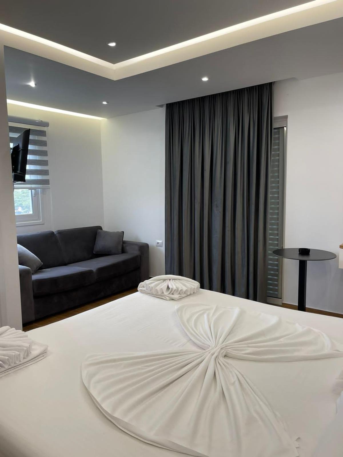 Anna Hotel Εξαμίλιο Εξωτερικό φωτογραφία